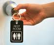 Bathroom key thief assaults clerk