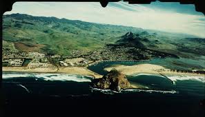 Boat capsizes in Morro Bay, one dead