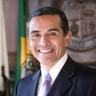 LA mayor eyeing governor’s mansion