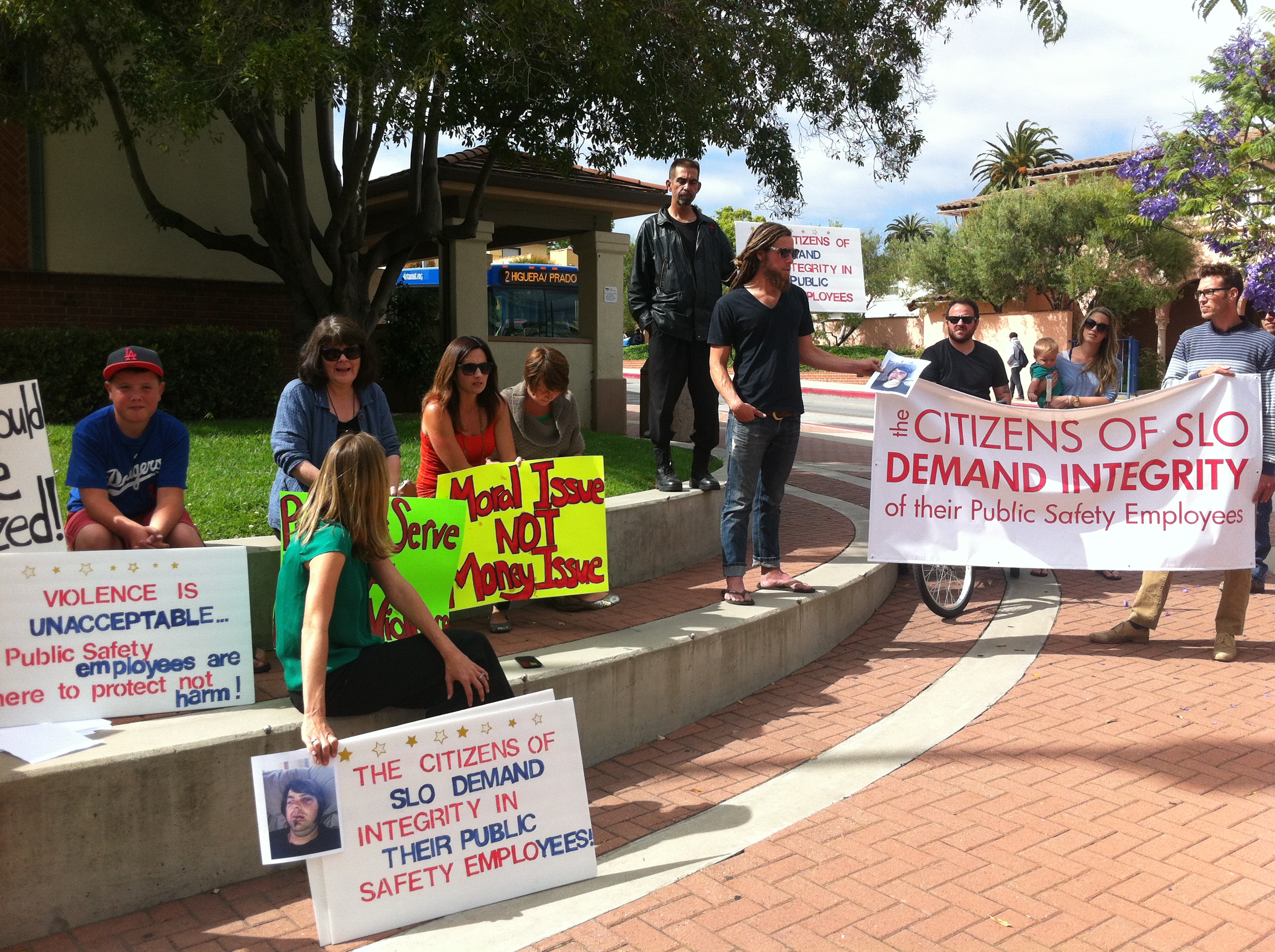 Mason detractors protest rehire of SLO firefighter