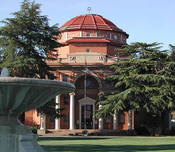 Atascadero considering renting city hall to partiers