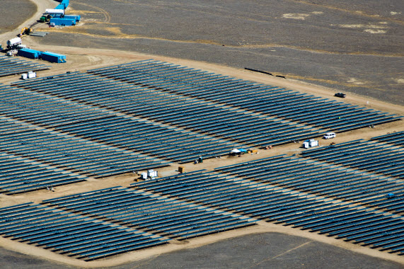 California Valley solar plant producing power