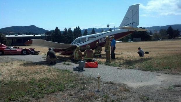 Plane veers off runway in SLO