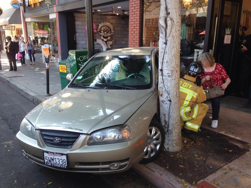 SLO driver botches parking job on Higuera