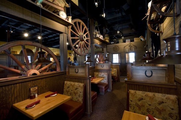 Customers dine, snatch and dash in Santa Maria