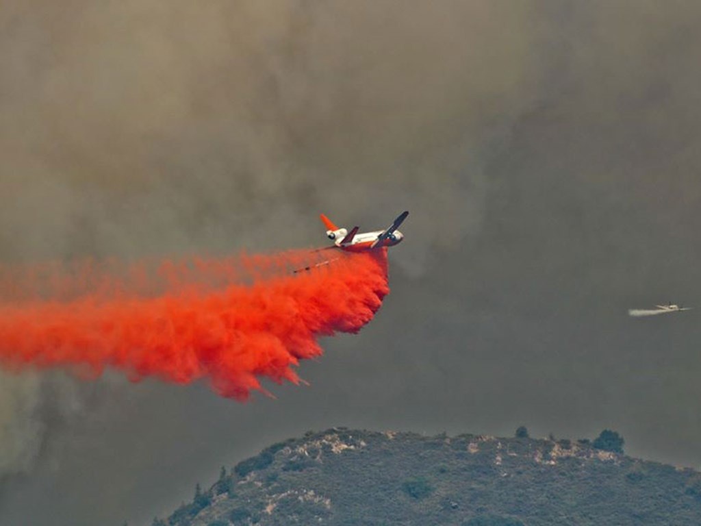 Santa Margarita evacuation lifted, fire grows