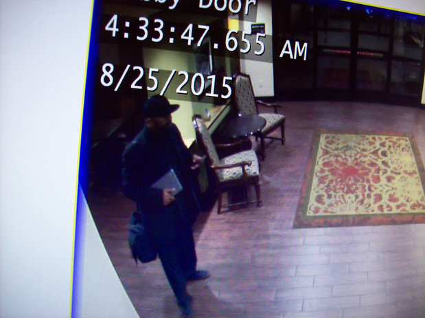 Police searching for Hampton Inn burglary suspect