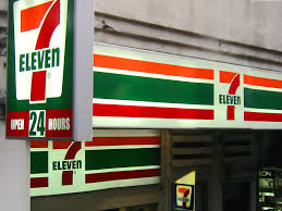 Car slams into Atascadero 7-Eleven