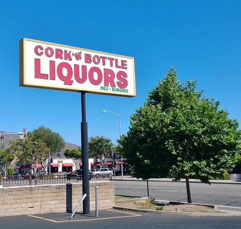 Burglars nab Cork ‘N’ Bottle ATM