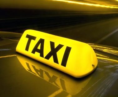 Santa Barbara taxicab driver carjacked at knife point