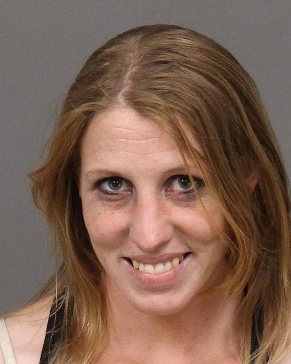 Los Osos burglars identified, one gets away