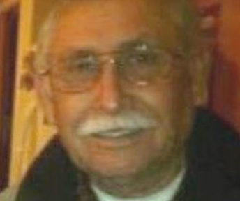 Officer mistakes crucifix for a gun, kills 73-year-old
