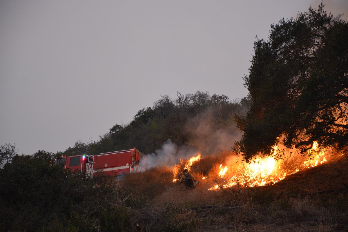 Santa Barbara Zoo preps for evacuations