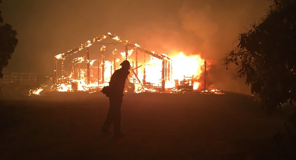 Holiday Fire in Goleta, video and photo gallery
