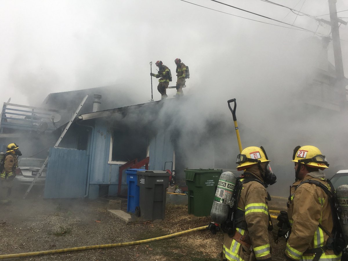 Morro Bay fire injures 1, displaces 8