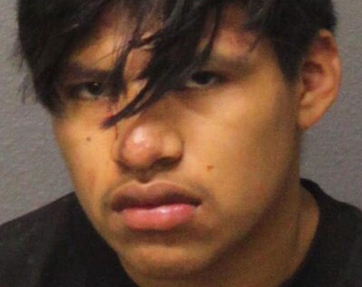 Family members fight off armed gunmen in Santa Maria