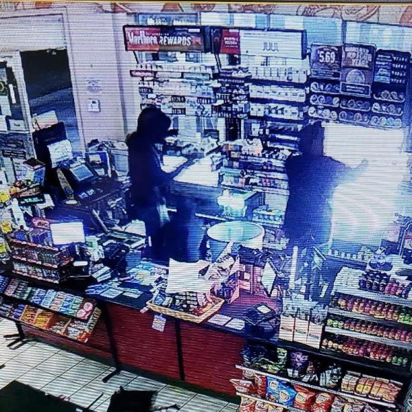 Thieves pillage Atascadero gas station, video