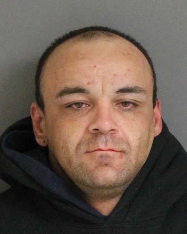 Templeton man with loaded guns arrested at Jack in the Box