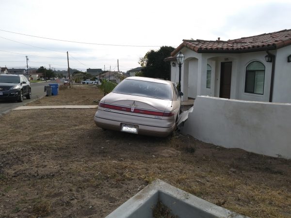 Auto thief slams into wall in Grover Beach