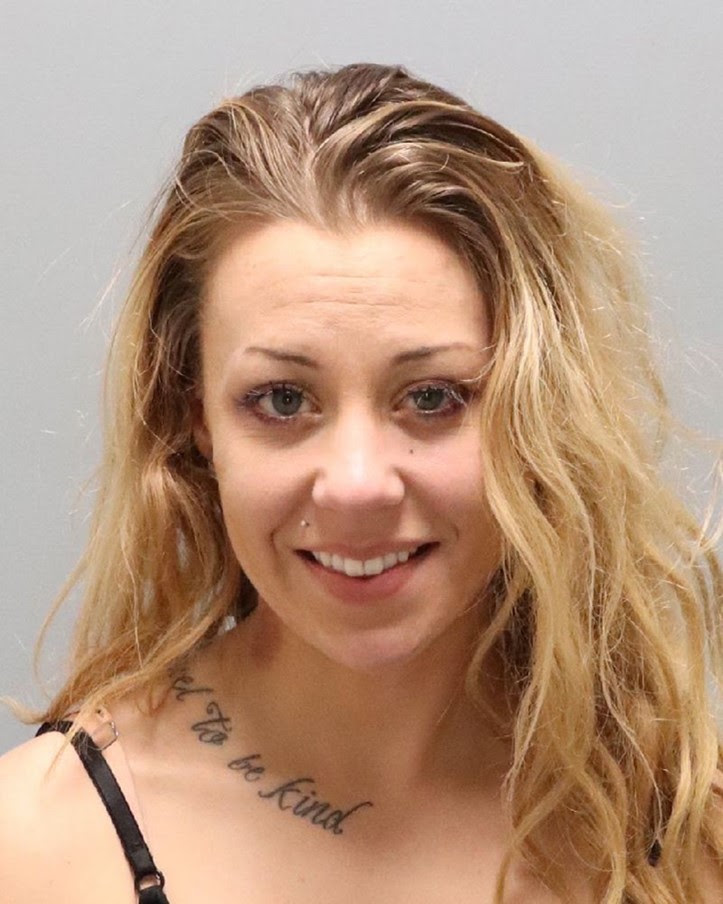 Woman accused of stabbing teen in the neck in Paso Robles