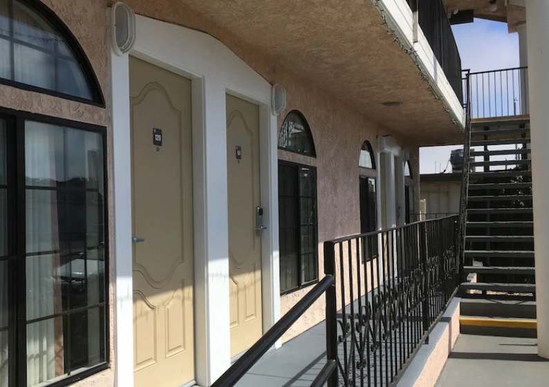 Two bodies found in Grover Beach hotel room