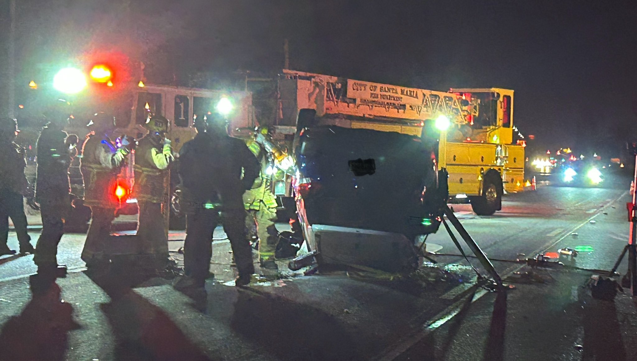 Man dies in three-car crash by Santa Maria