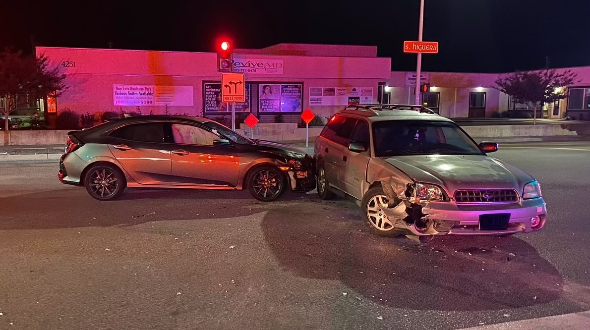 Two cars crash in San Luis Obispo, minor injuries