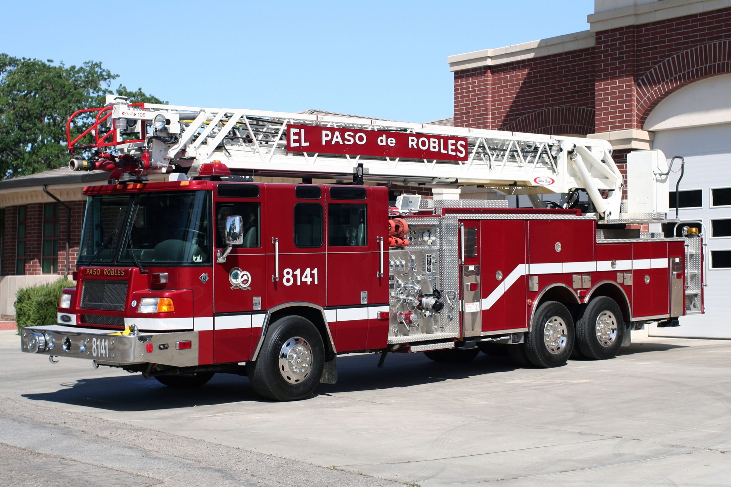 Small fire damages Paso Robles business