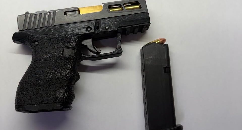 Armed juvenile tries to flee Santa Maria police during traffic stop