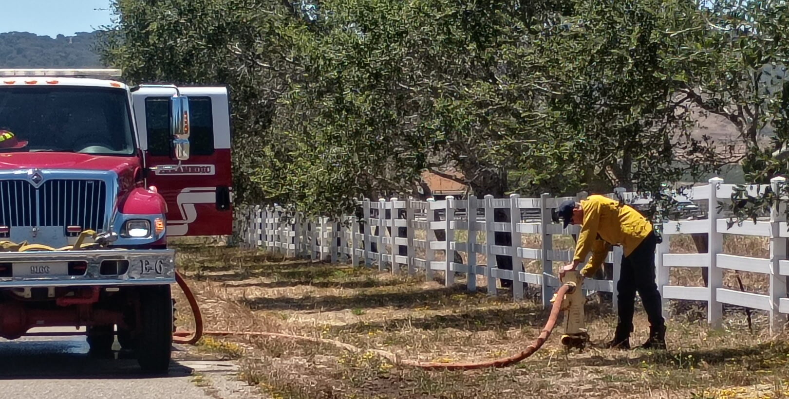 Firefighters battling brush fire burning near San Luis Obispo