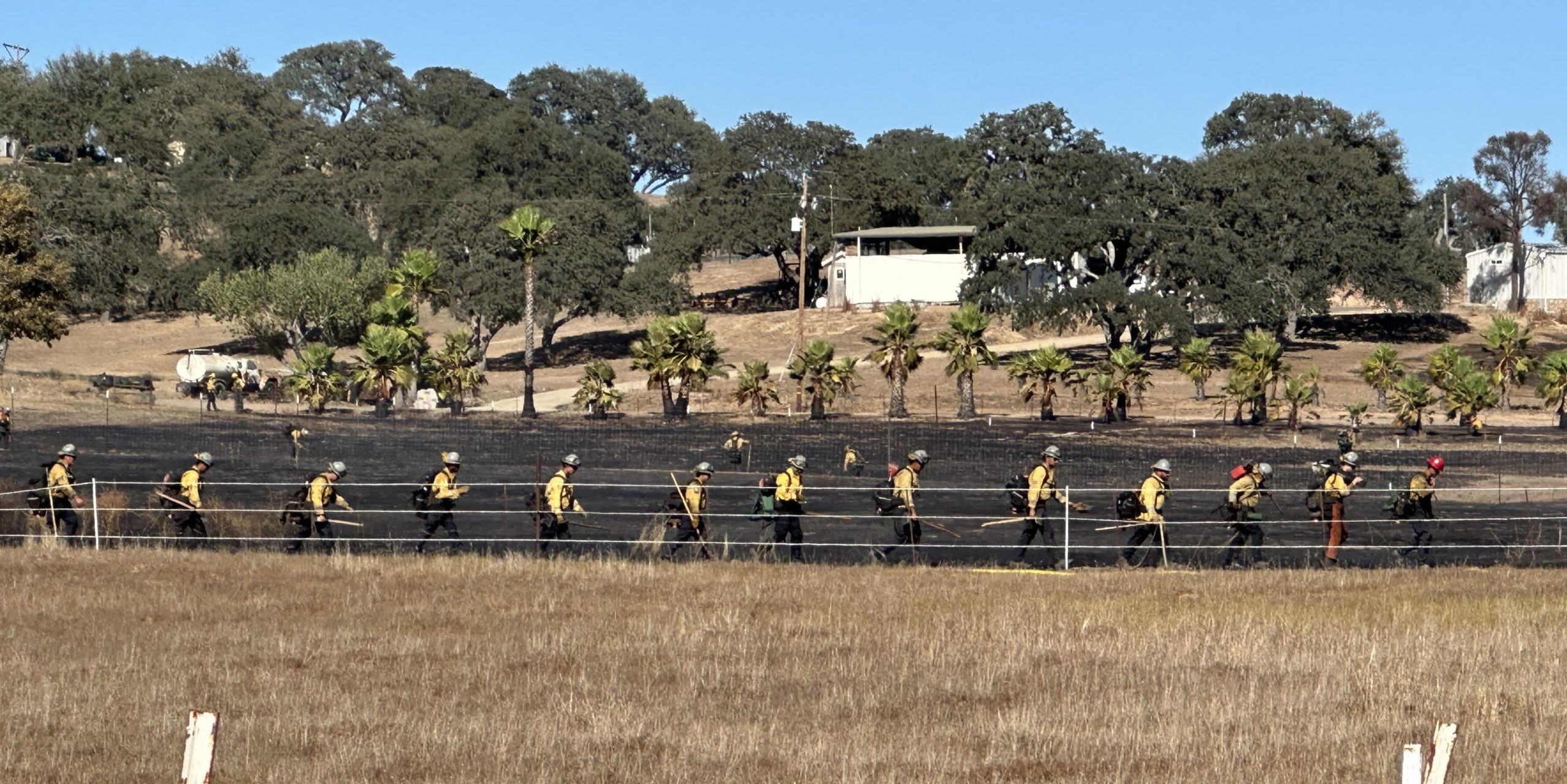 Crash into electric fence sparks fire in rural Paso Robles
